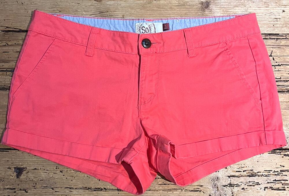 SO Womens Size 7 Flamingo Pink Cutt Off Shorts NWOT